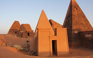 Pyramiden von Meroe, Sudan
