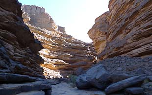 Canyon Agzel, weiter hinten liegt das gleichnamige Guelta, Tassili Immidir, Algerien
