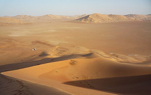 Blick von einer Düne in die unendliche Weite, Leeres Viertel, Oman