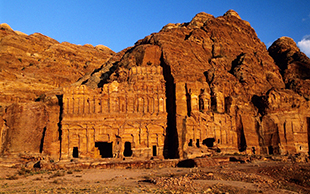 Königsgräber in der Felsenstadt Petra, Jordanien